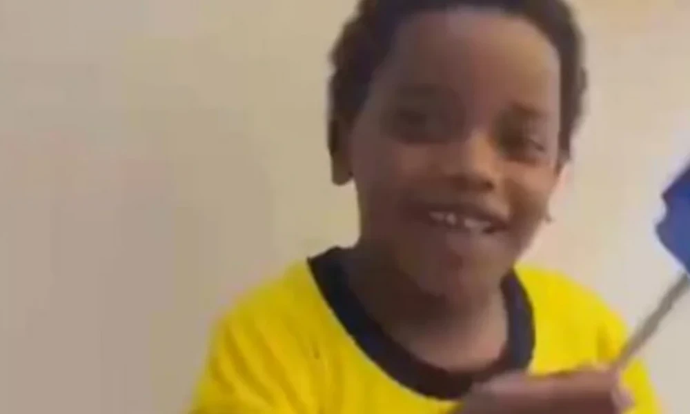 25η Μαρτίου: Ο γιος του Γκαρσία της ΑΕΚ εύχεται χρόνια πολλά τραγουδώντας το «μάνα μου τα κλεφτόπουλα» (Βίντεο)
